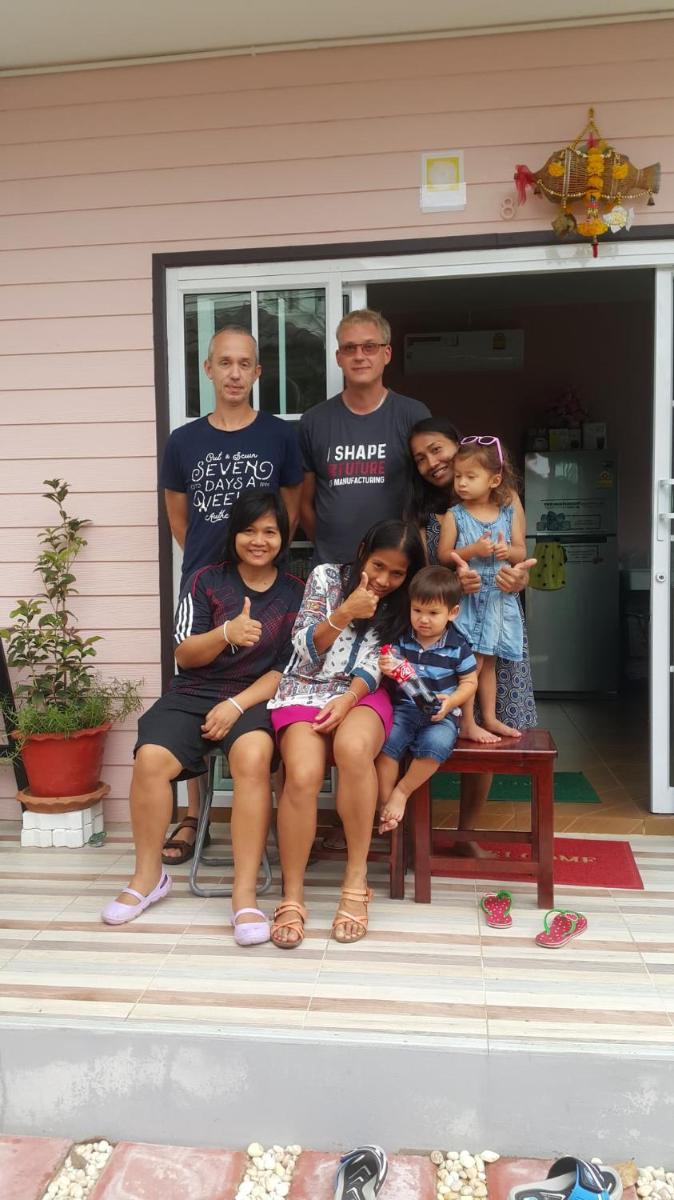 Patchy & PPraw Family - Housity