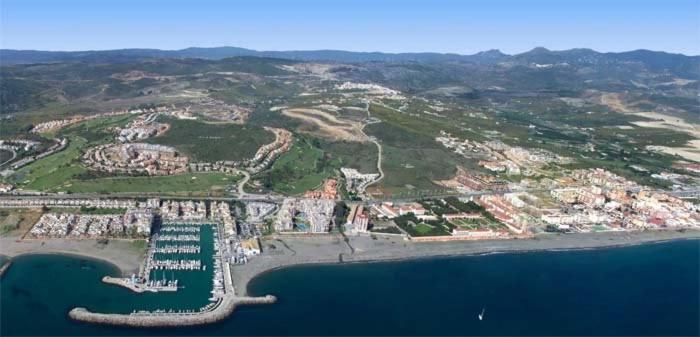 Beach Apartment Marina Duquesa - Housity