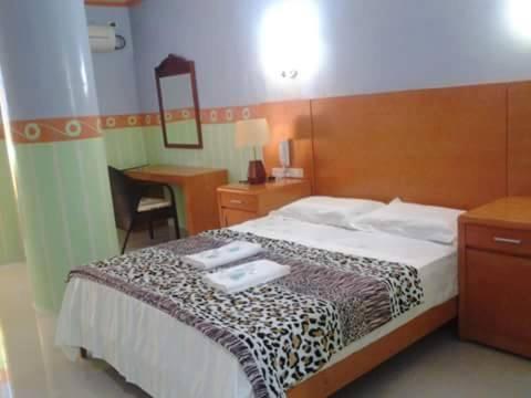Jeamco Royal Hotel-General Santos - Housity