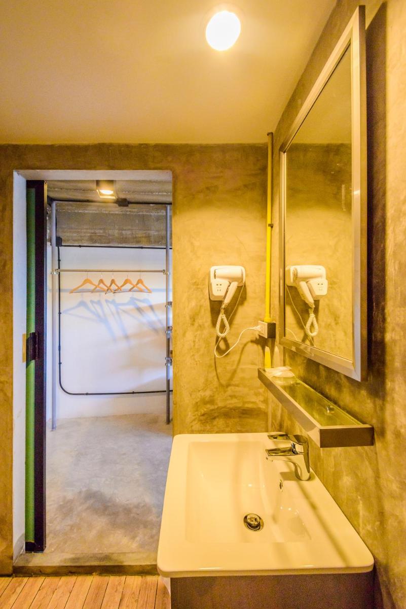 Quip Bed & Breakfast - Housity