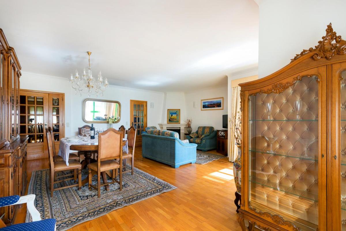 Oporto Beach Charm - Housity