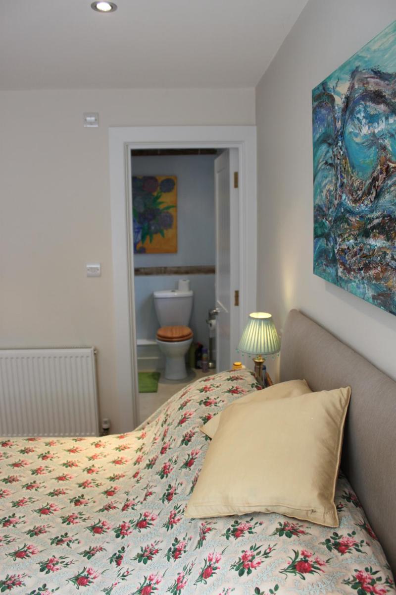 High Street Farm Barn - Housity