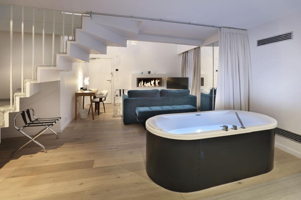 Coin salon dans l'établissement Petit Hôtel Confidentiel
