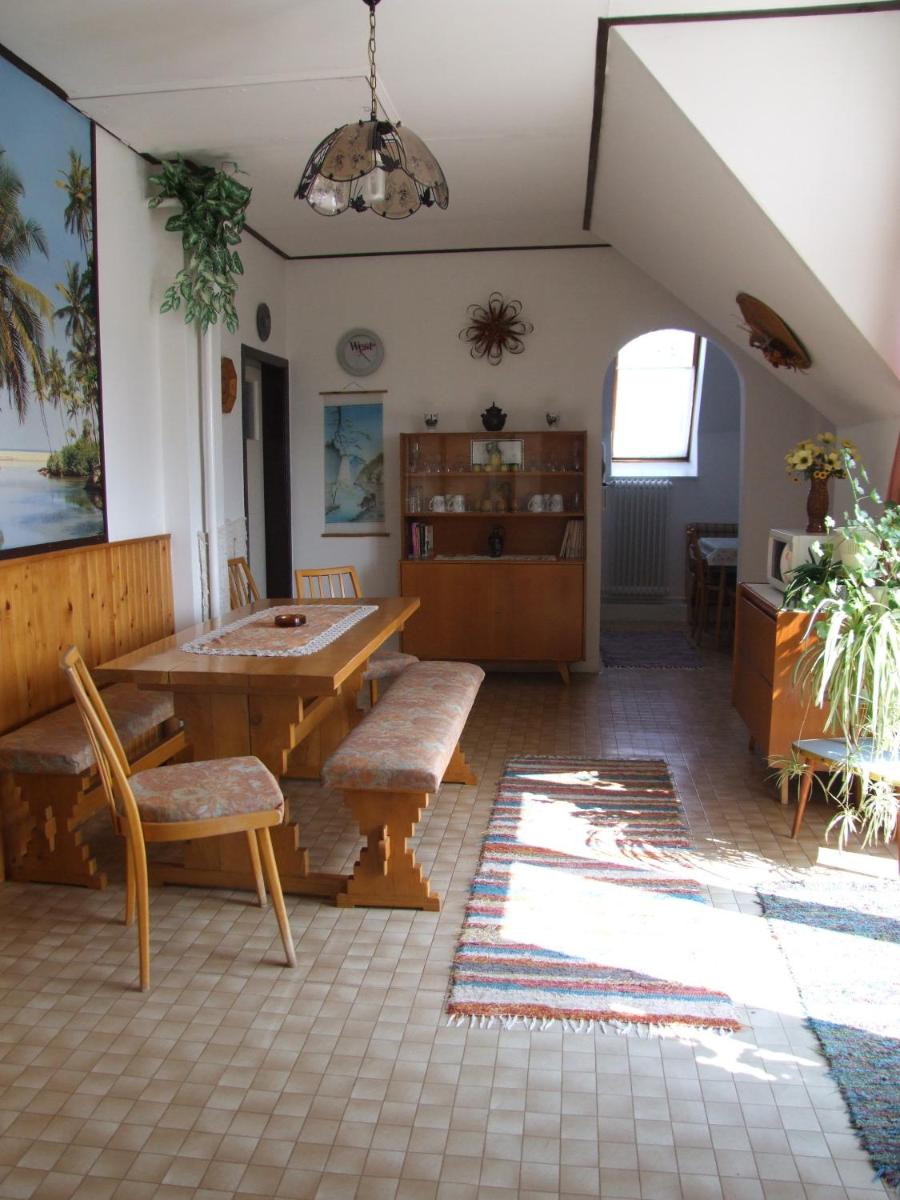 Révész Vendégház - Housity