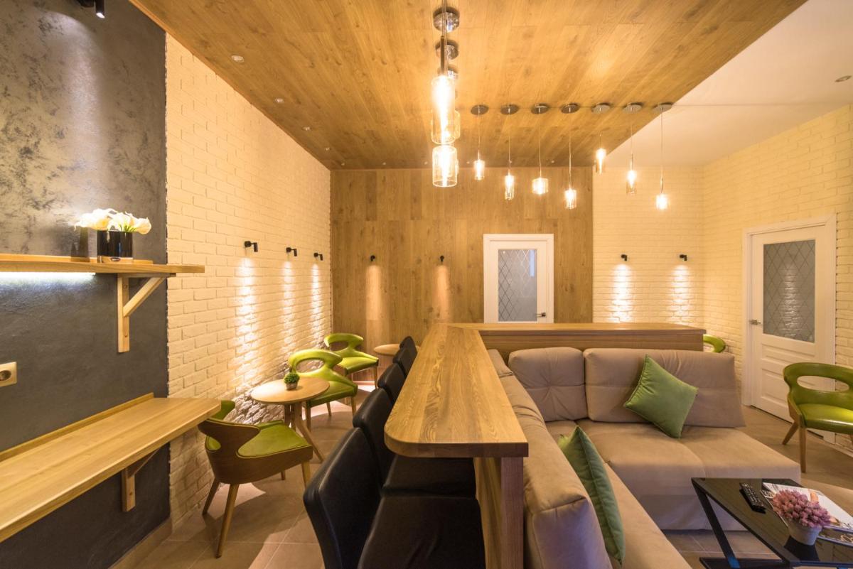 Hotel KamInn - Housity
