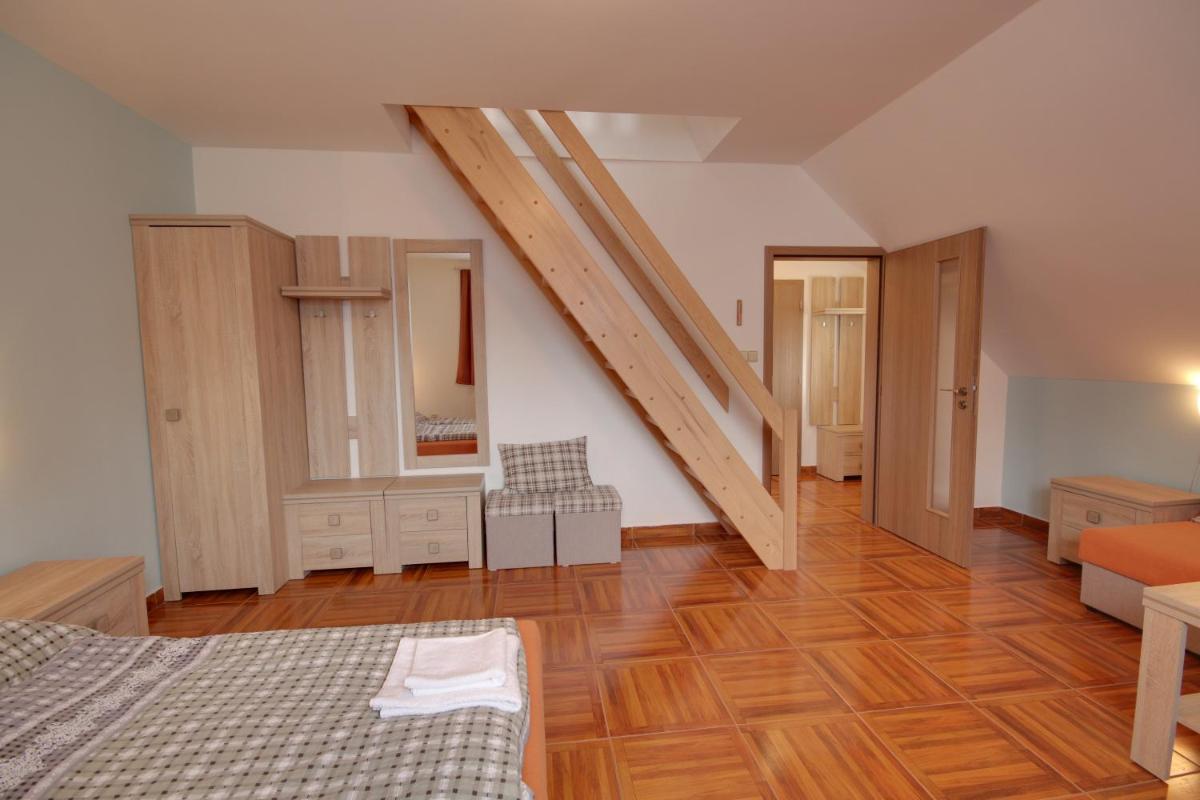 Guest House Pod Hájkem - Housity