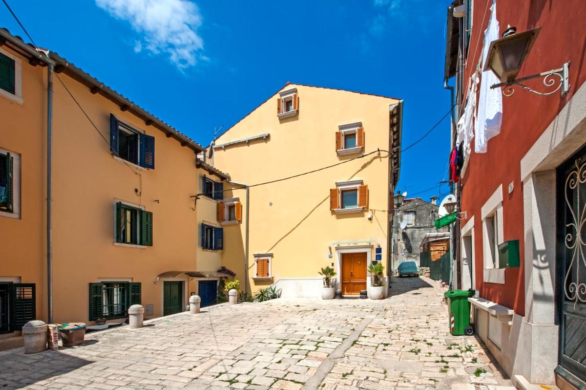 Guest House Golden Goose - Housity
