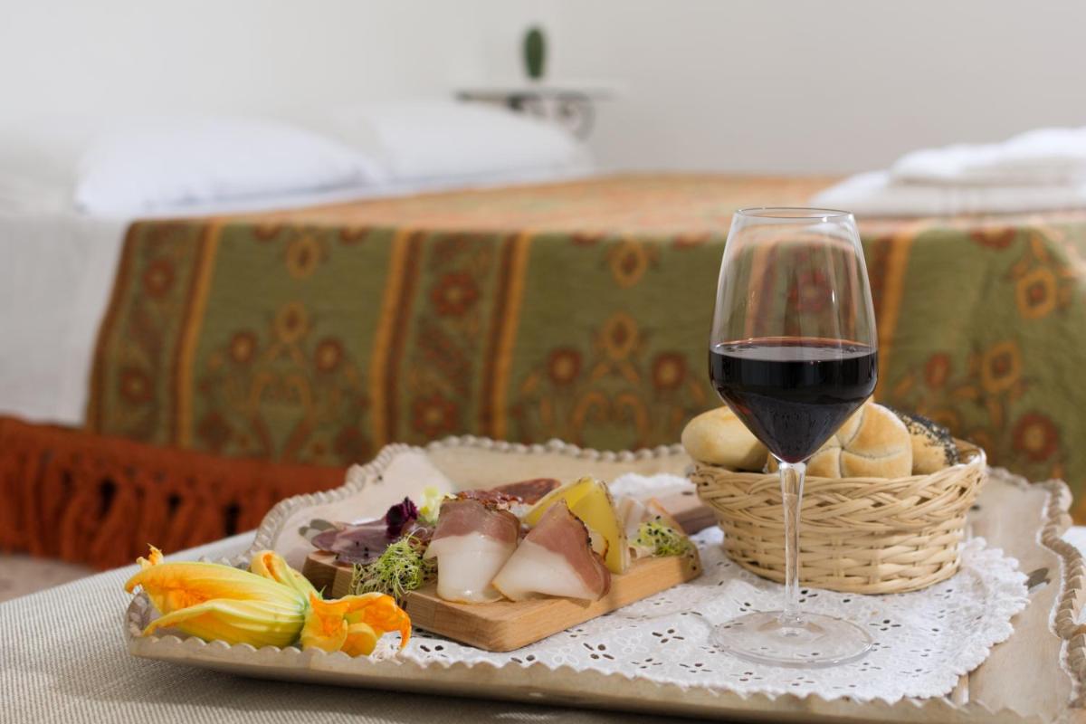 Agriturismo di Serragiumenta - Housity