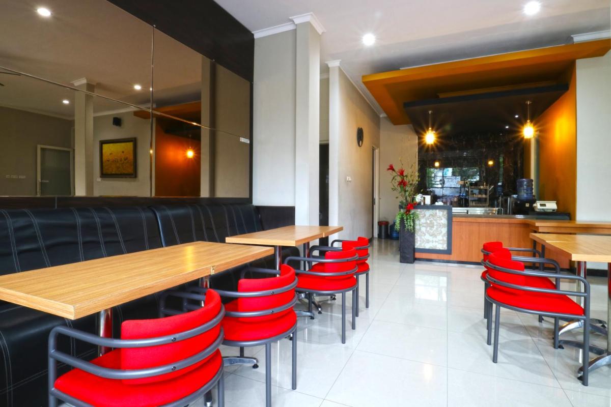 Chiaro Hotel Syariah - Housity