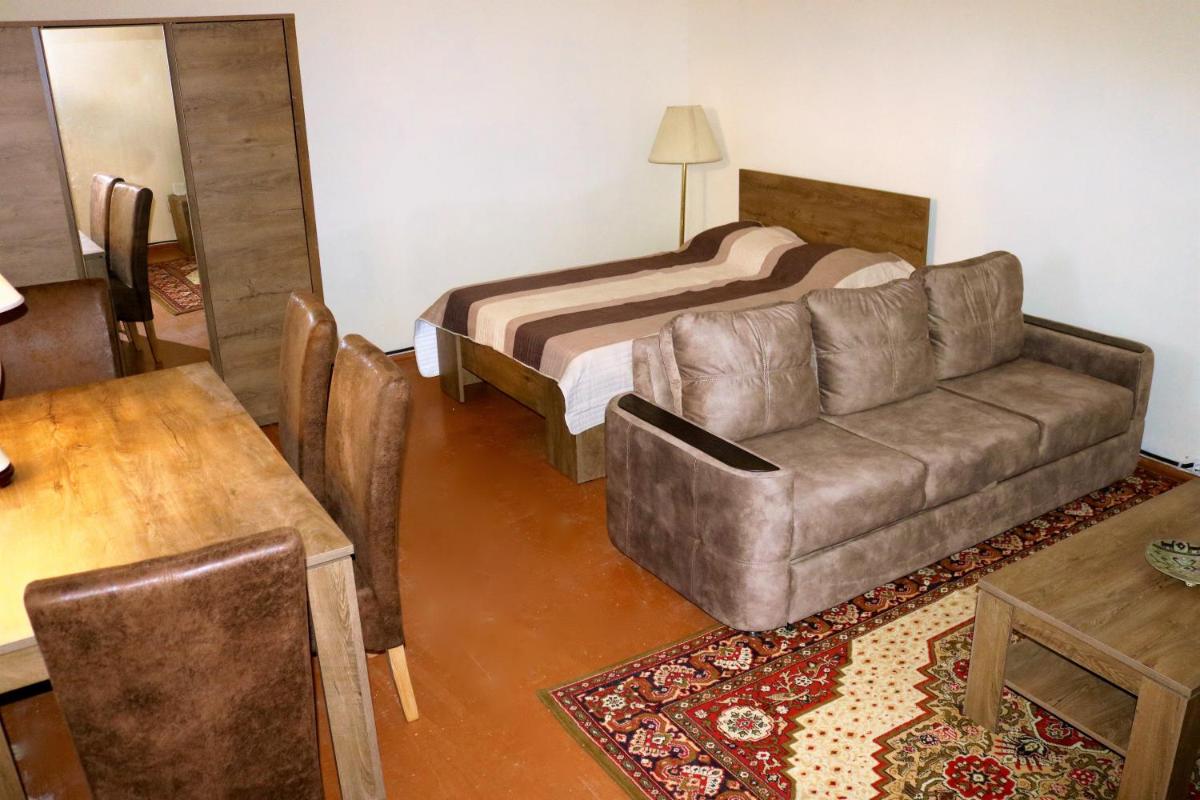 Suitetrails - Dilijan Family House