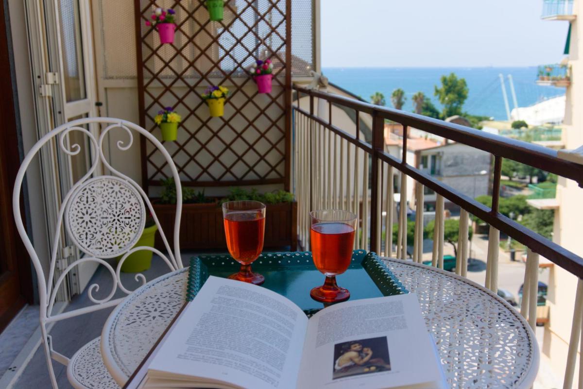 Neverending Sea Luxury Apartment in Salerno Center - Housity