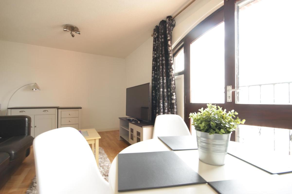Marina Humber View Apartment - Housity