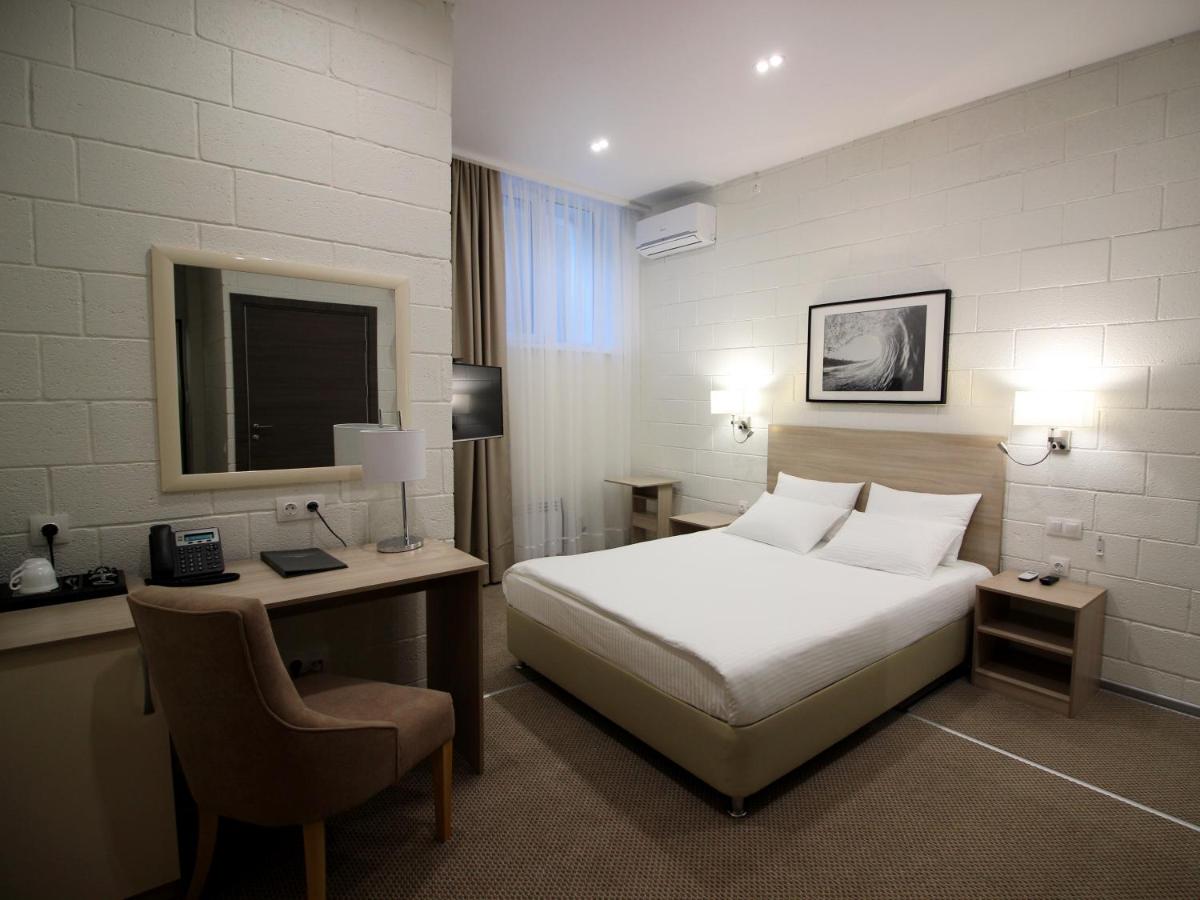 TIME hotel - Housity
