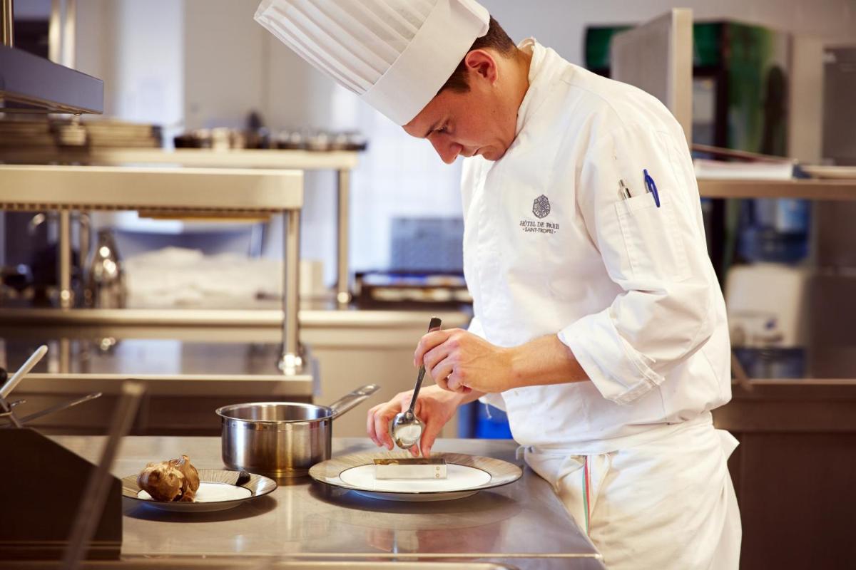 Nourriture dans l'hôtel ou à proximité