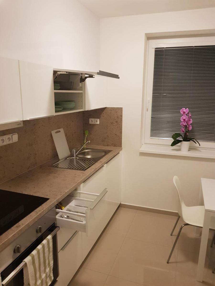 NEWLY BUILT APARTMENT 5 WITH BALCONY NEAR CENTER - Housity
