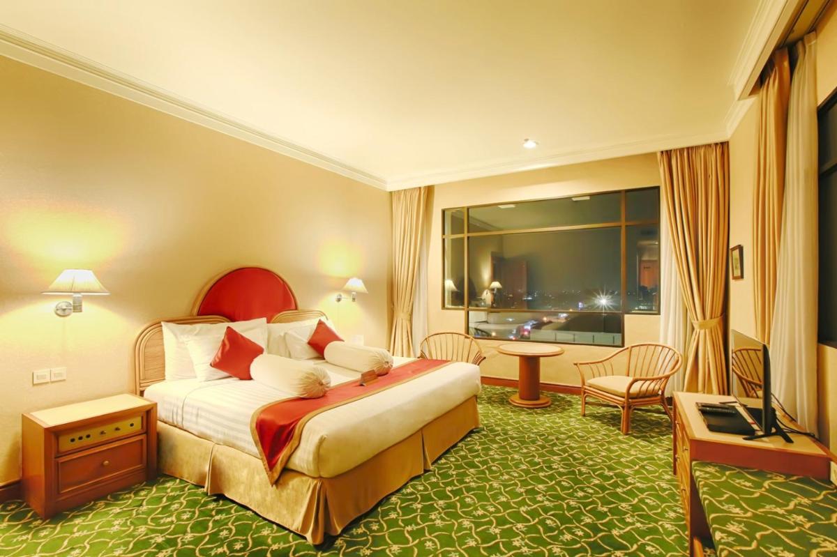 Grand Hotel Preanger - Housity