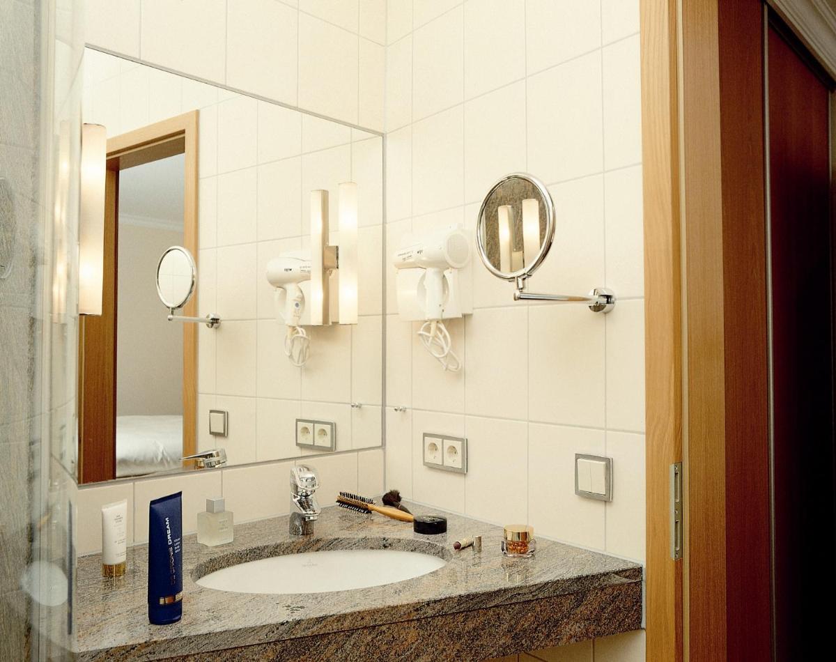 Hotel Rauch - Housity