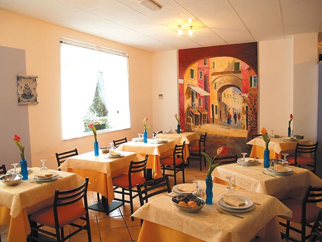 Hotel Adriana - Housity