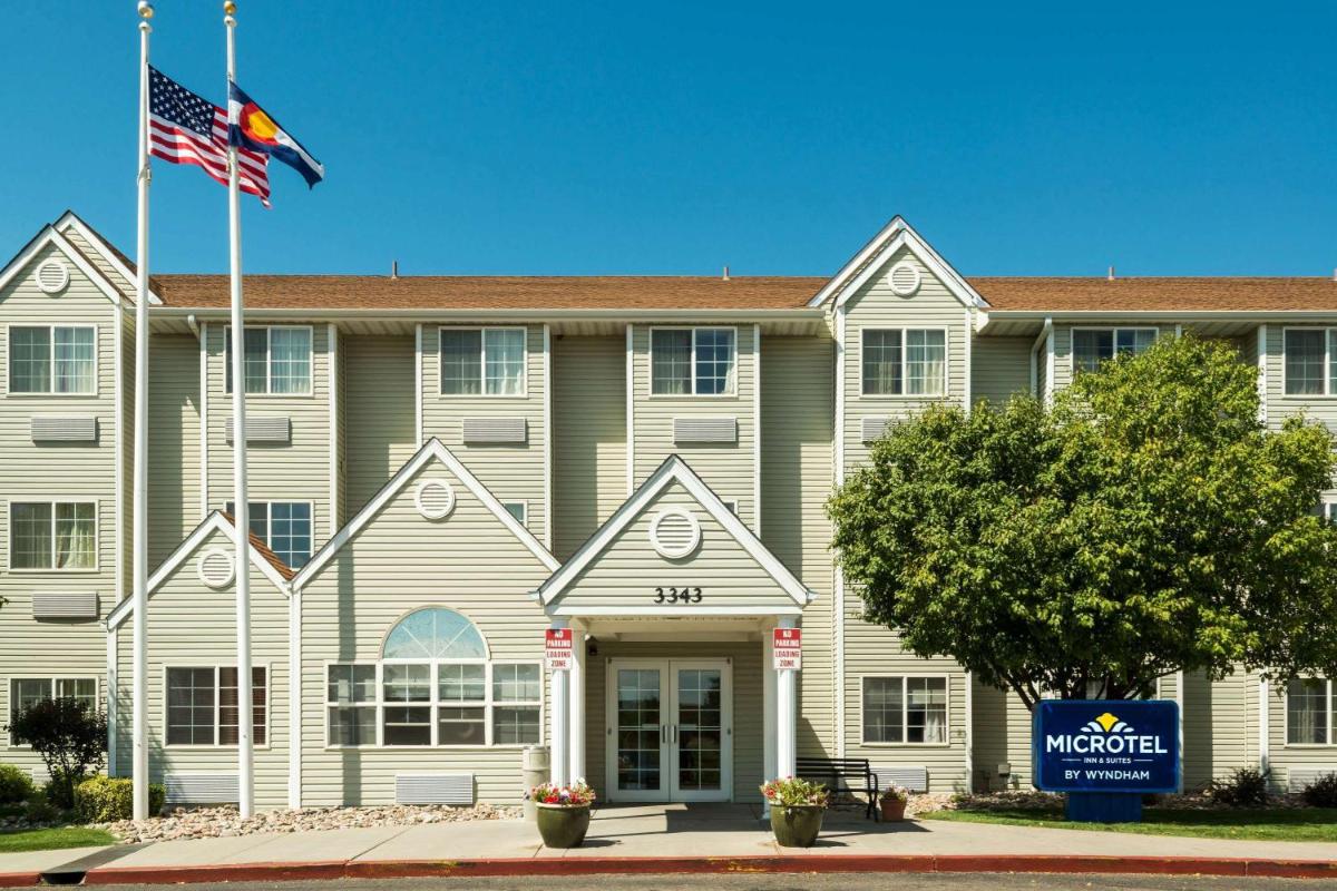 Microtel Inn and Suites Pueblo - Housity
