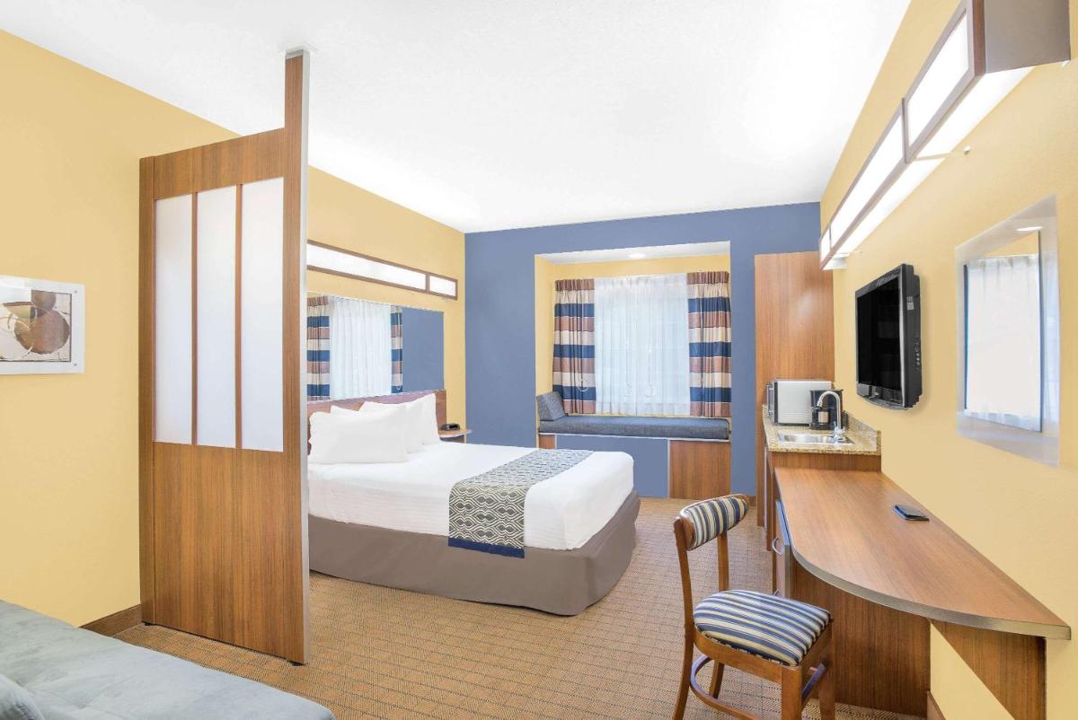 Microtel Inn & Suites Chili/Rochester - Housity