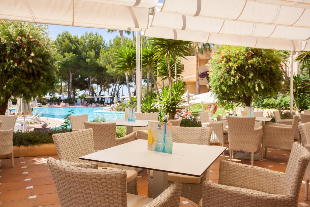 Piscina en o cerca de Grupotel Santa Eulària & Spa - Adults Only