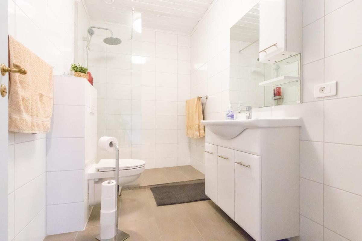 GreenKey House B49 - Housity