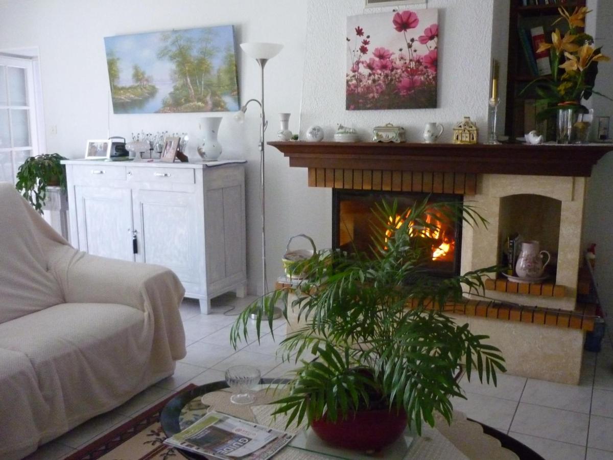 Les Hirondelles Du Paradis 6 rue des Oiseaux - Housity