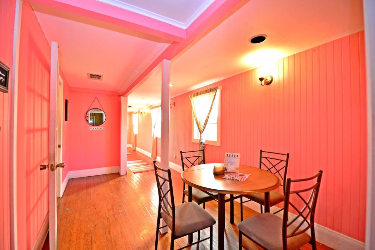 Historic Apartment in the Heart of Christiansted - Housity