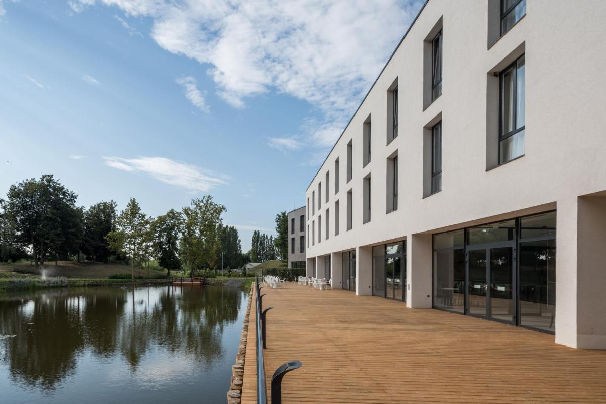 Várda Sport Hotel - Housity