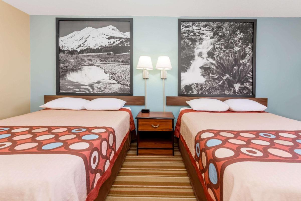 Super 8 by Wyndham Dillon/Breckenridge Area - Housity