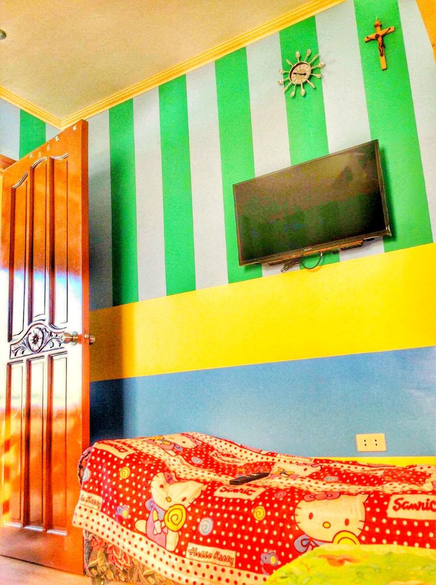 Tagaytay Bloom Breeze Cruz Apartelle - Housity
