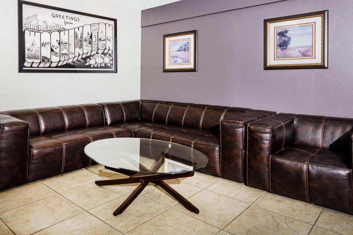 Super 8 by Wyndham Bremerton - Housity