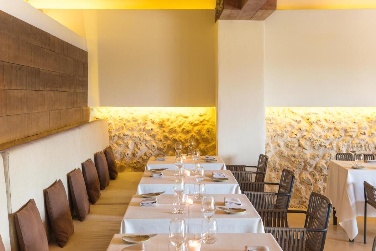 Zona de estar de Torralbenc, a Small Luxury Hotel of the World