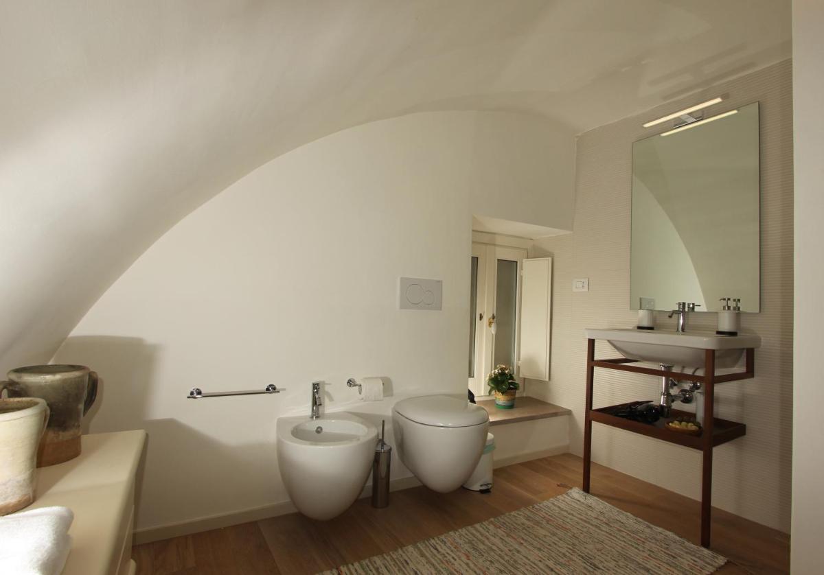 Le Tre Vie Apartment & Room - Housity