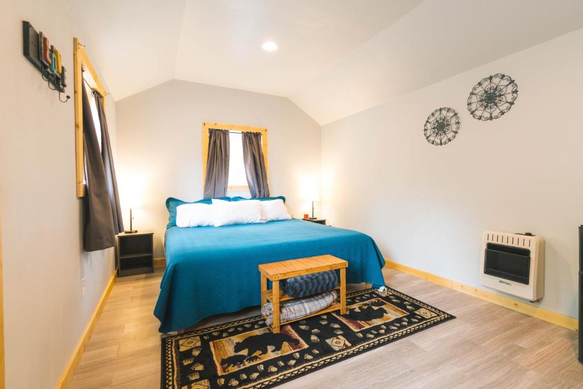 Cache Cabins - Housity