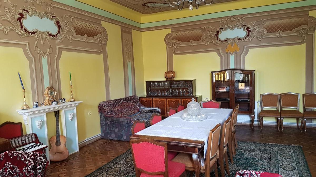 Artush & Raisa B&B - Housity