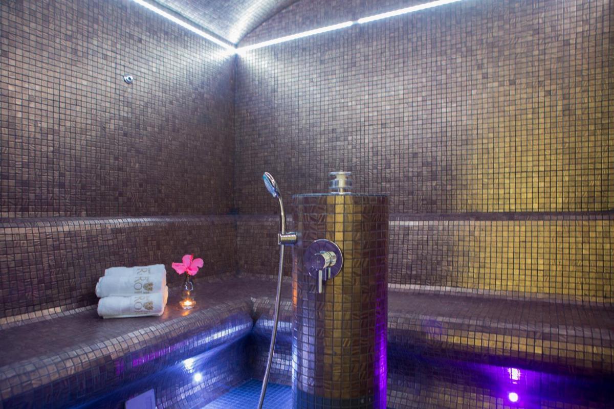 Un baño de Casa Font i Roig