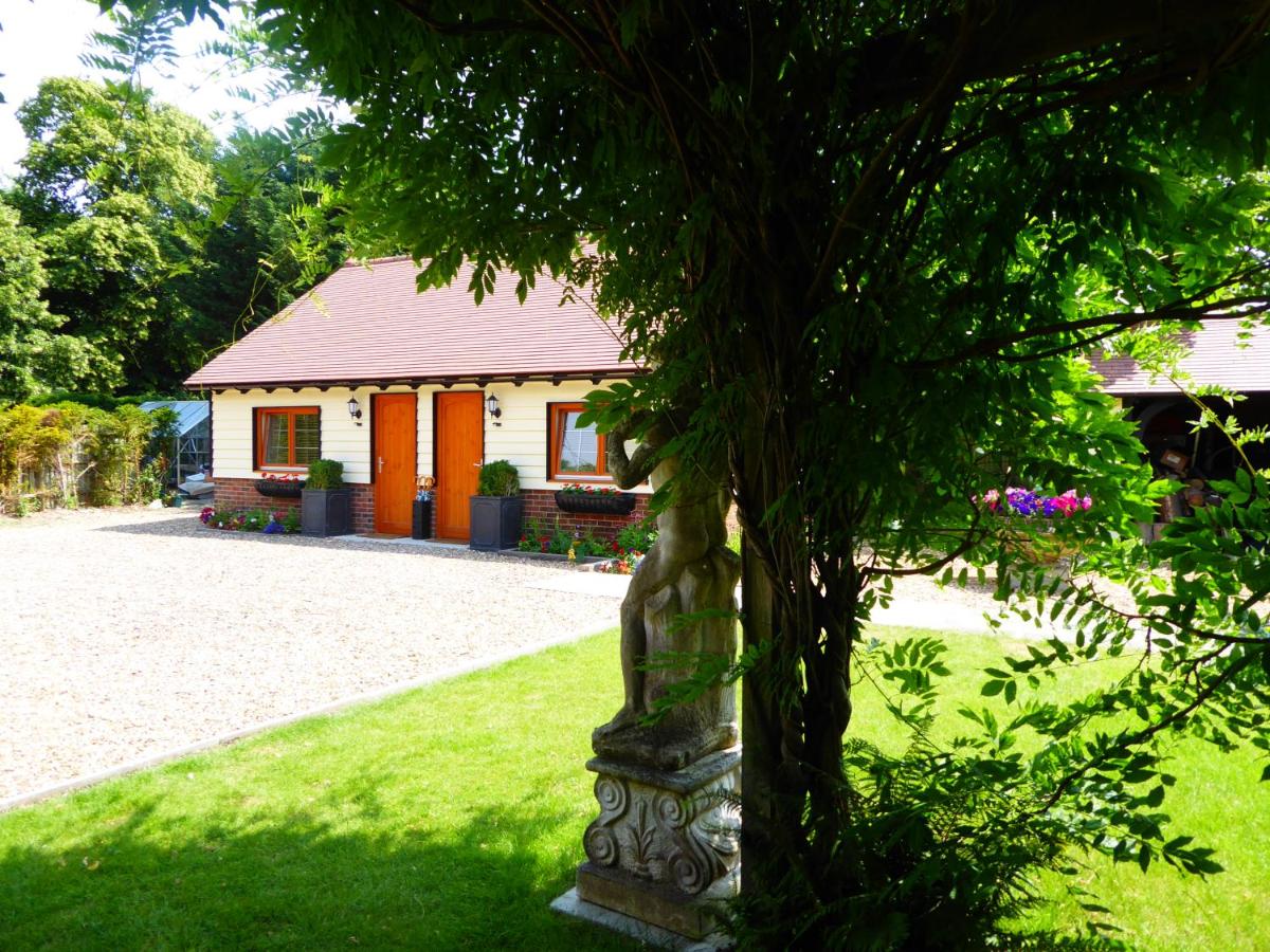 Handywater Cottages - Housity