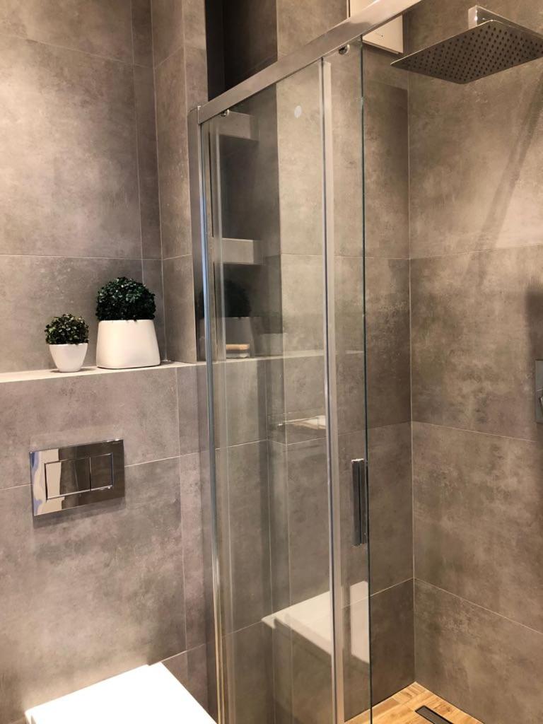 Suitetrails - Living Point Residence