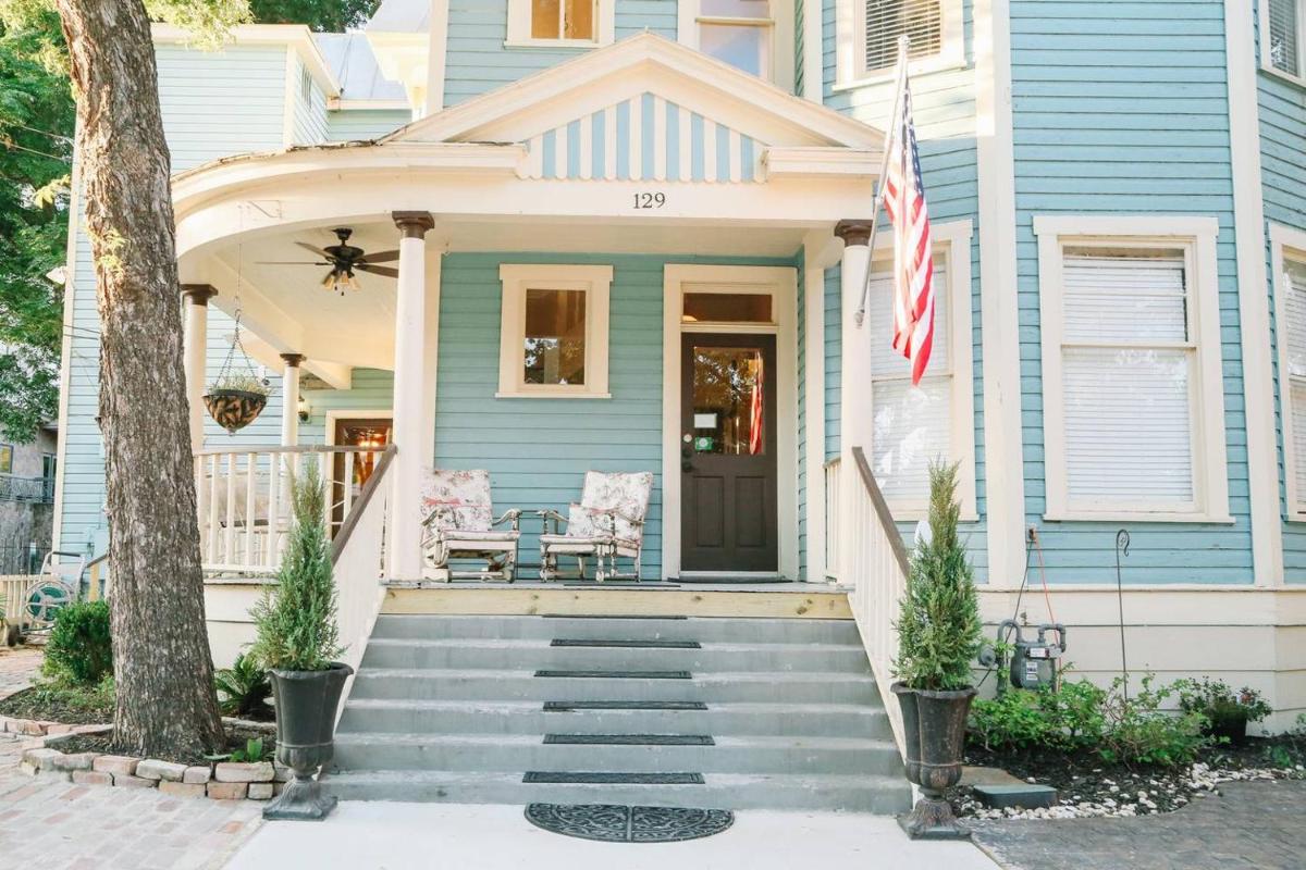 Inn on the Riverwalk - Housity