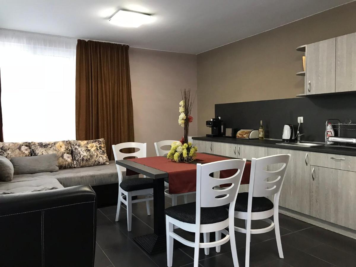 Apartments Orpheus Residence - Housity
