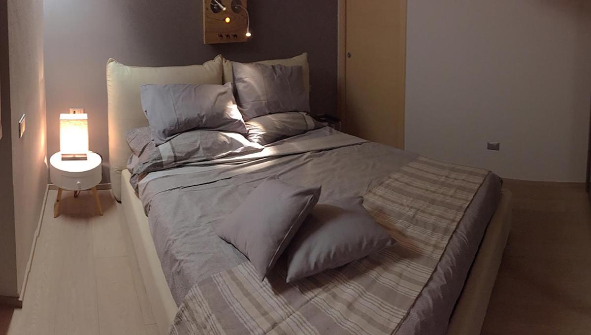 Holiday House Viola - Housity