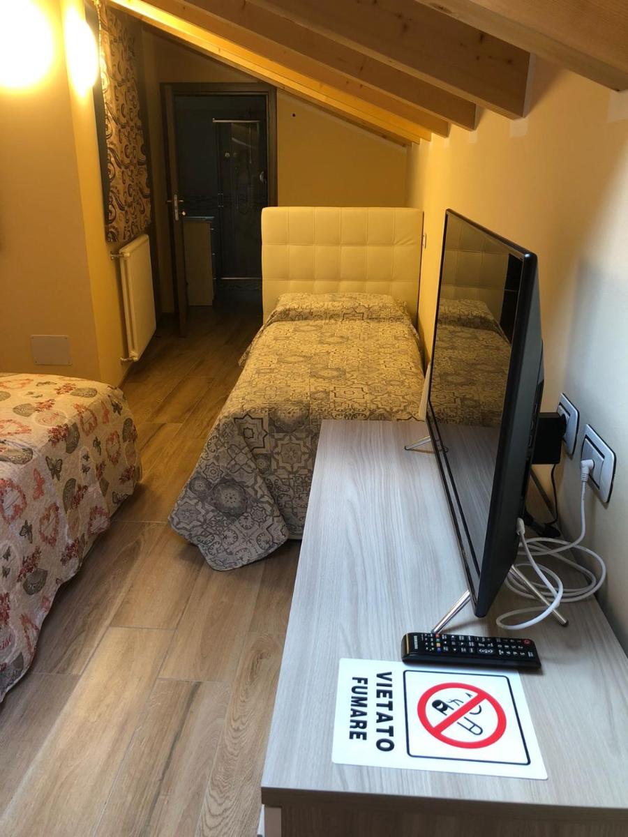 B&B Butterfly - Housity