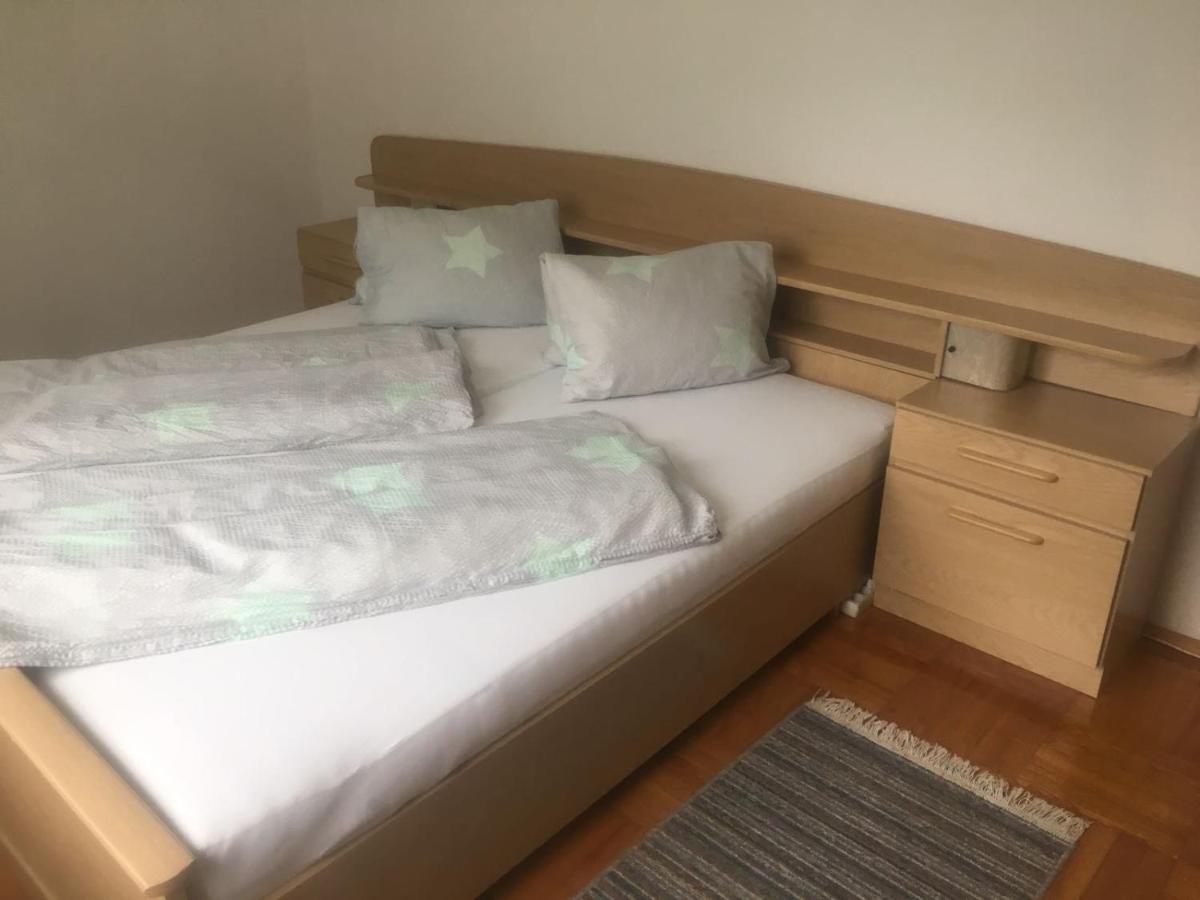 Karls Ferienwohnung mit Terrasse - Housity
