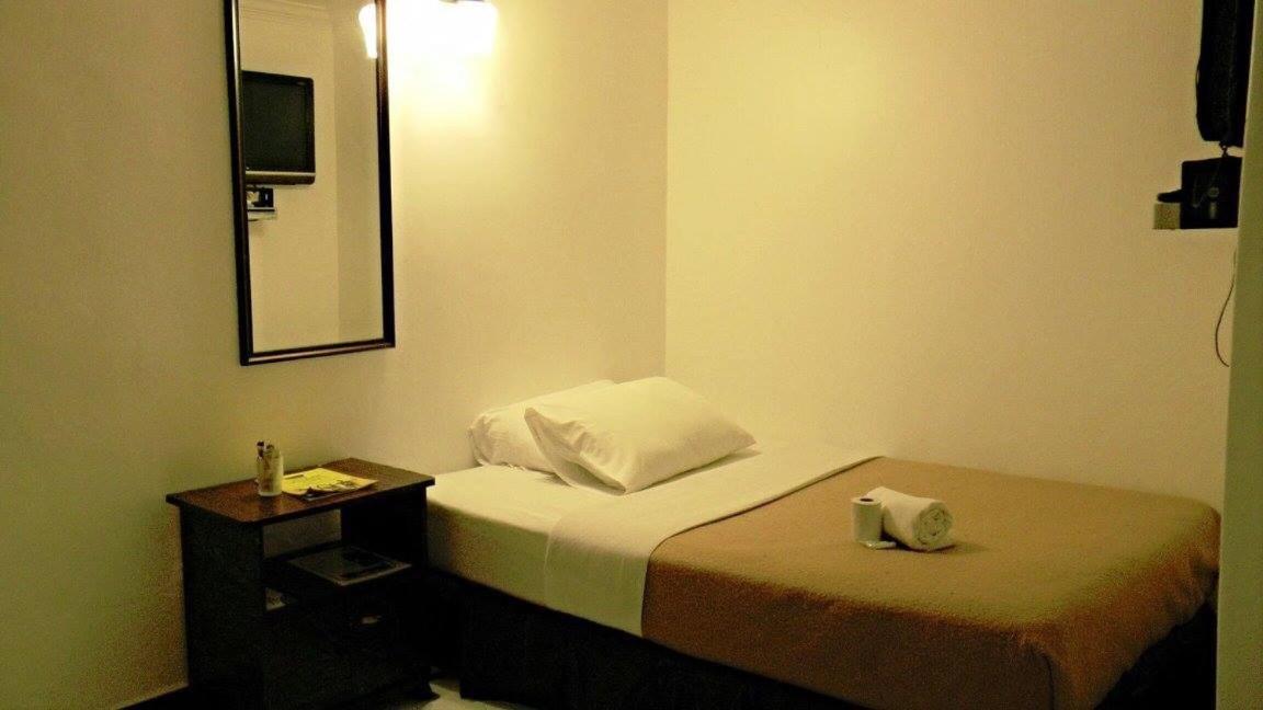 CasaPelindung Guesthouse - Housity