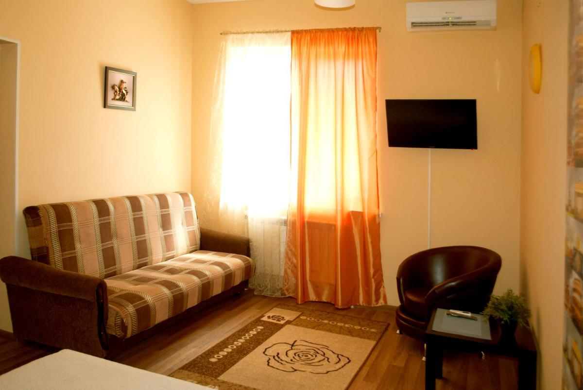 Mini Hotel Abrikos - Housity