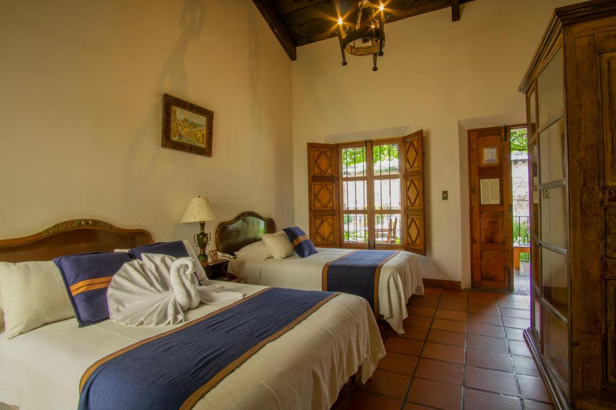 Hotel Posada de Don Rodrigo Antigua - Housity
