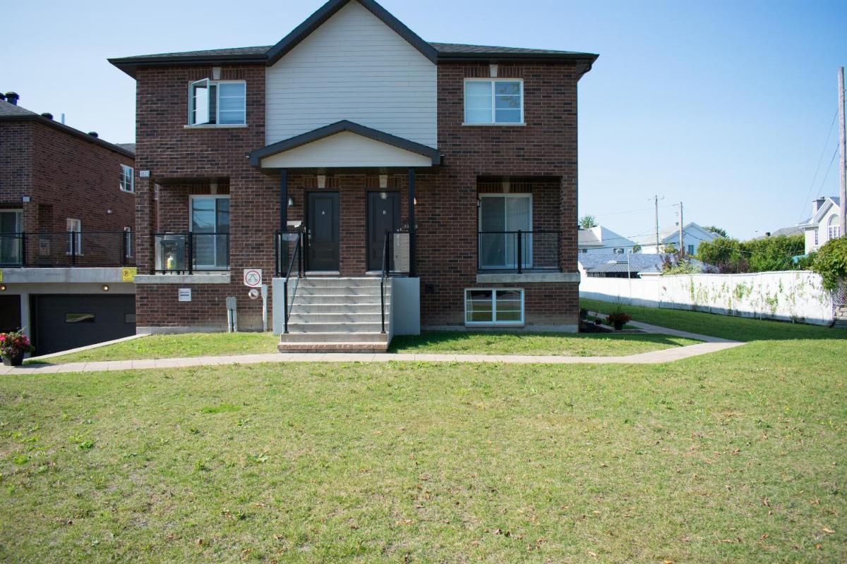 Luxury Two Story Villa Unit A - Housity