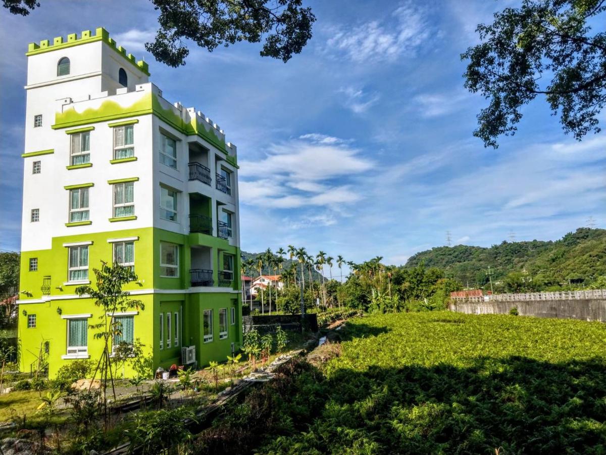 DooDoo B&B - Housity