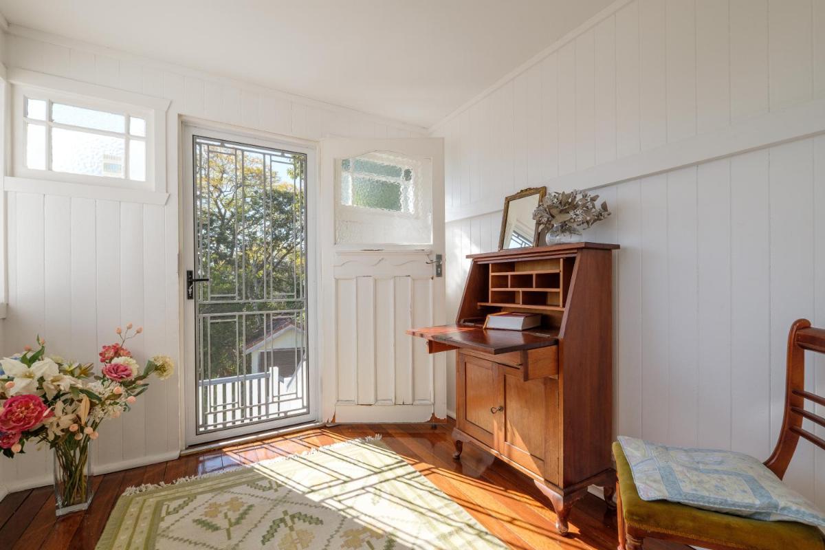 Central Cottage - Housity